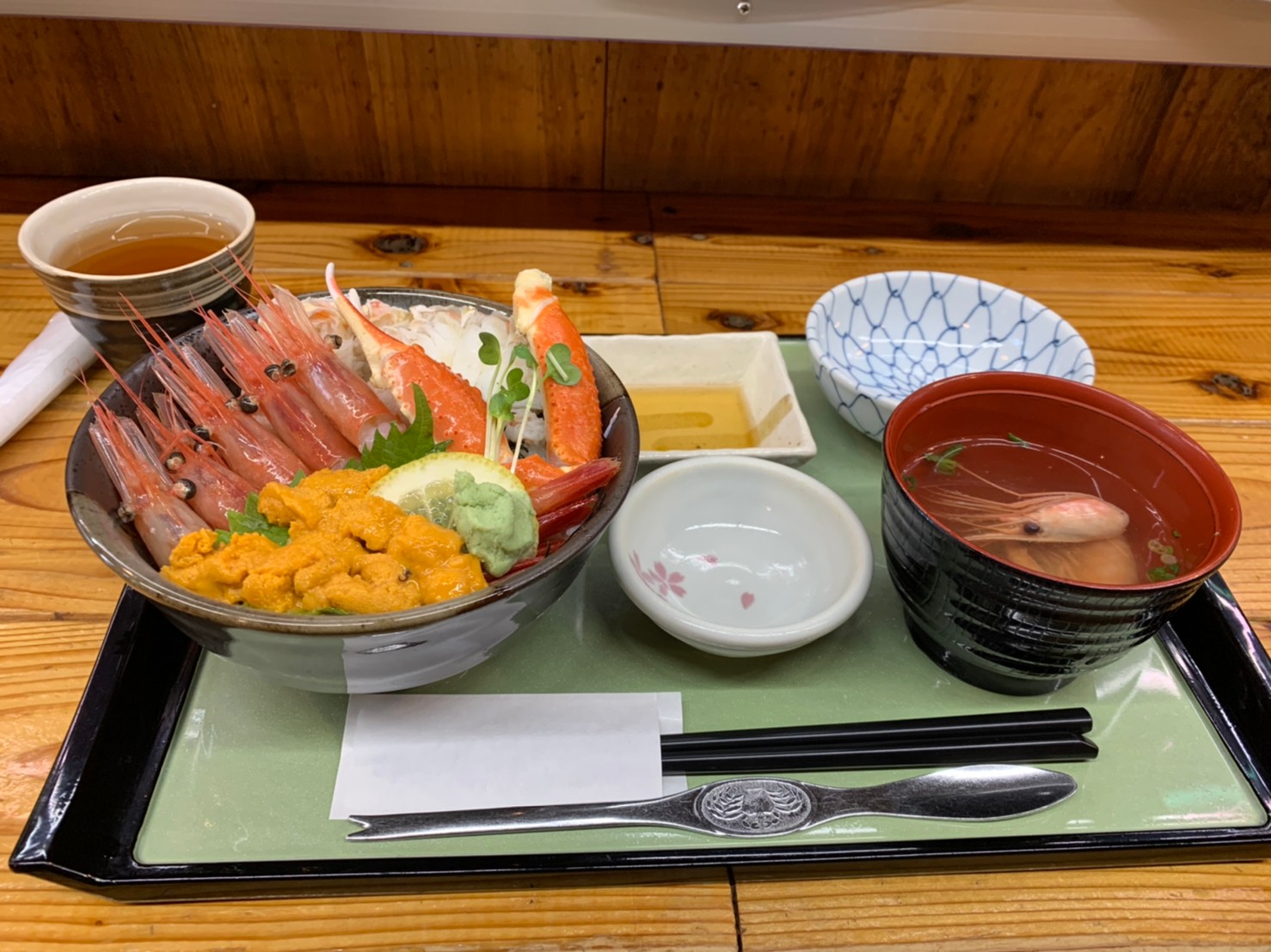 福井県のお食事処田島で蟹、雲丹、エビのじゃらん丼食べてきたよ