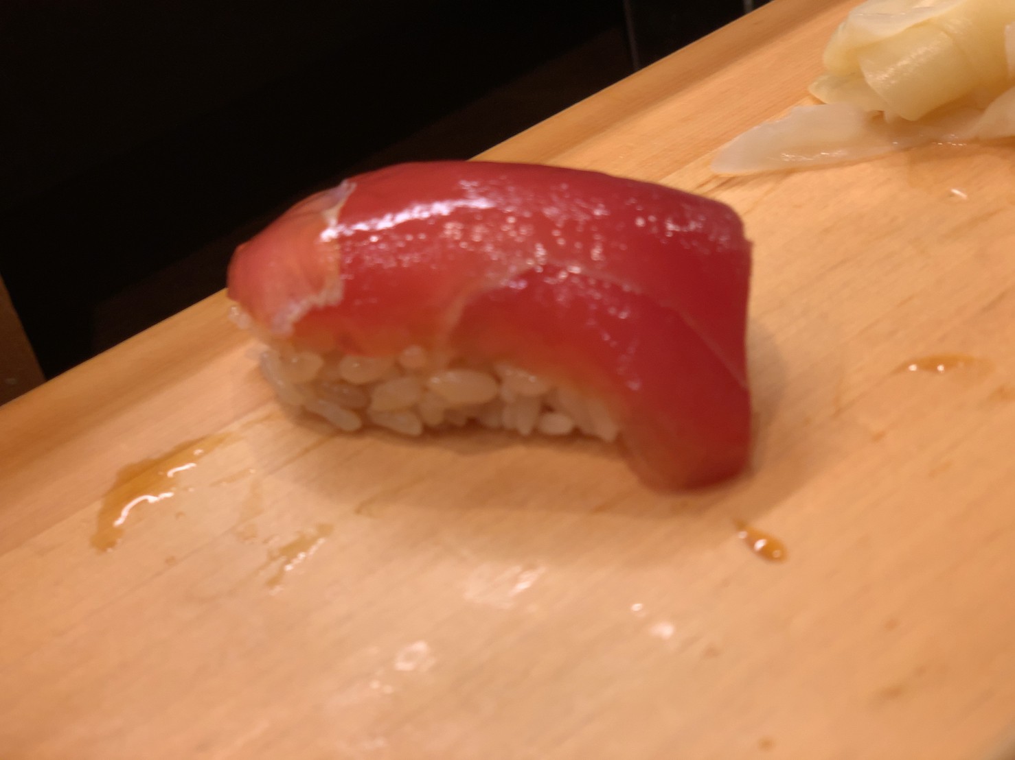 名古屋のミシュランビルグルマン立ち食い江戸前寿司「鮨屋とんぼ」へ行ってきた。